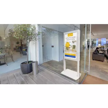 Totem wolnostojący wysokiej jasności