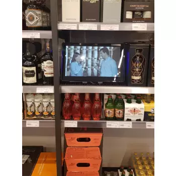 Monitor reklamowy dotykowy