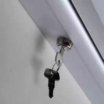 Głęboka gablota do użytku zewnętrznego