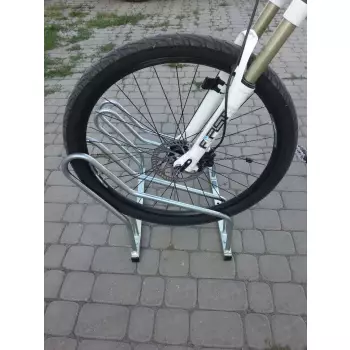 Stojak-na-rowery-ELKA-9-miejsc-rowerowych