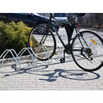Stojak-na-rowery-Redon-ocynkowany