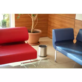 Biurowy kosz na śmieci