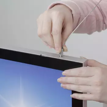 Magnetyczna dwustronna rama podświetlana