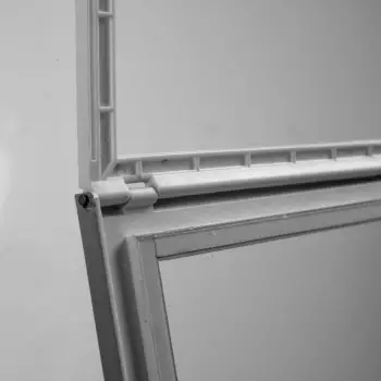 Naokienna ramka na plakaty A4