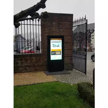 Interaktywny totem reklamowy - zewnętrzny 43 cale