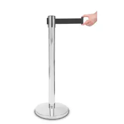 Słupek odgradzający Premium chrome z czarną taśmą