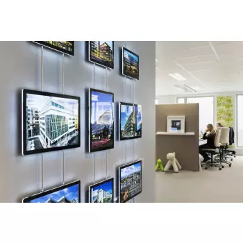 Zestaw podświetlanych systemów linkowych Vitrine Media