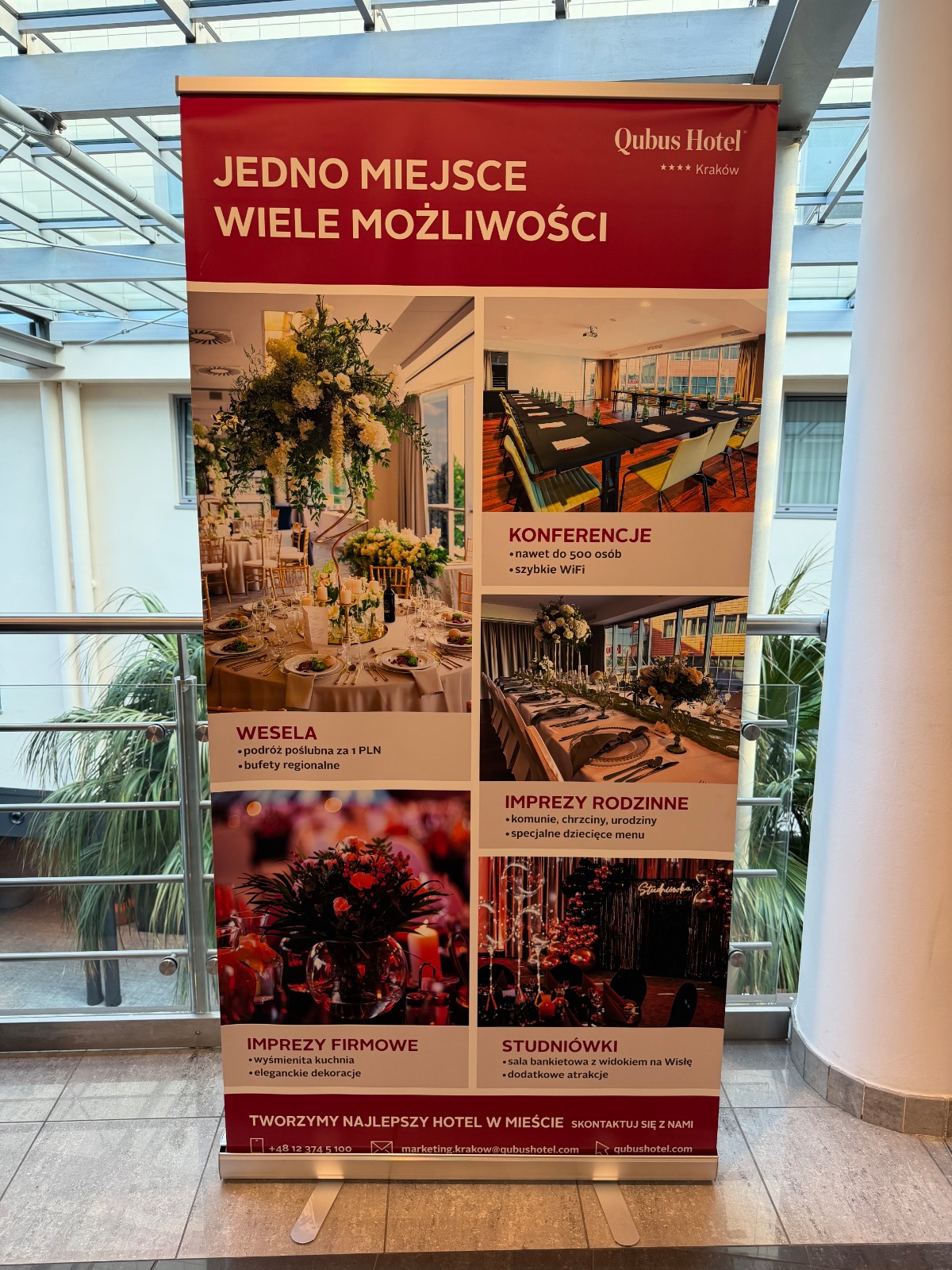 roll up hotelowy oferta konferencje wesela imprezy przykład estetyczna grafika roll up reklama usług