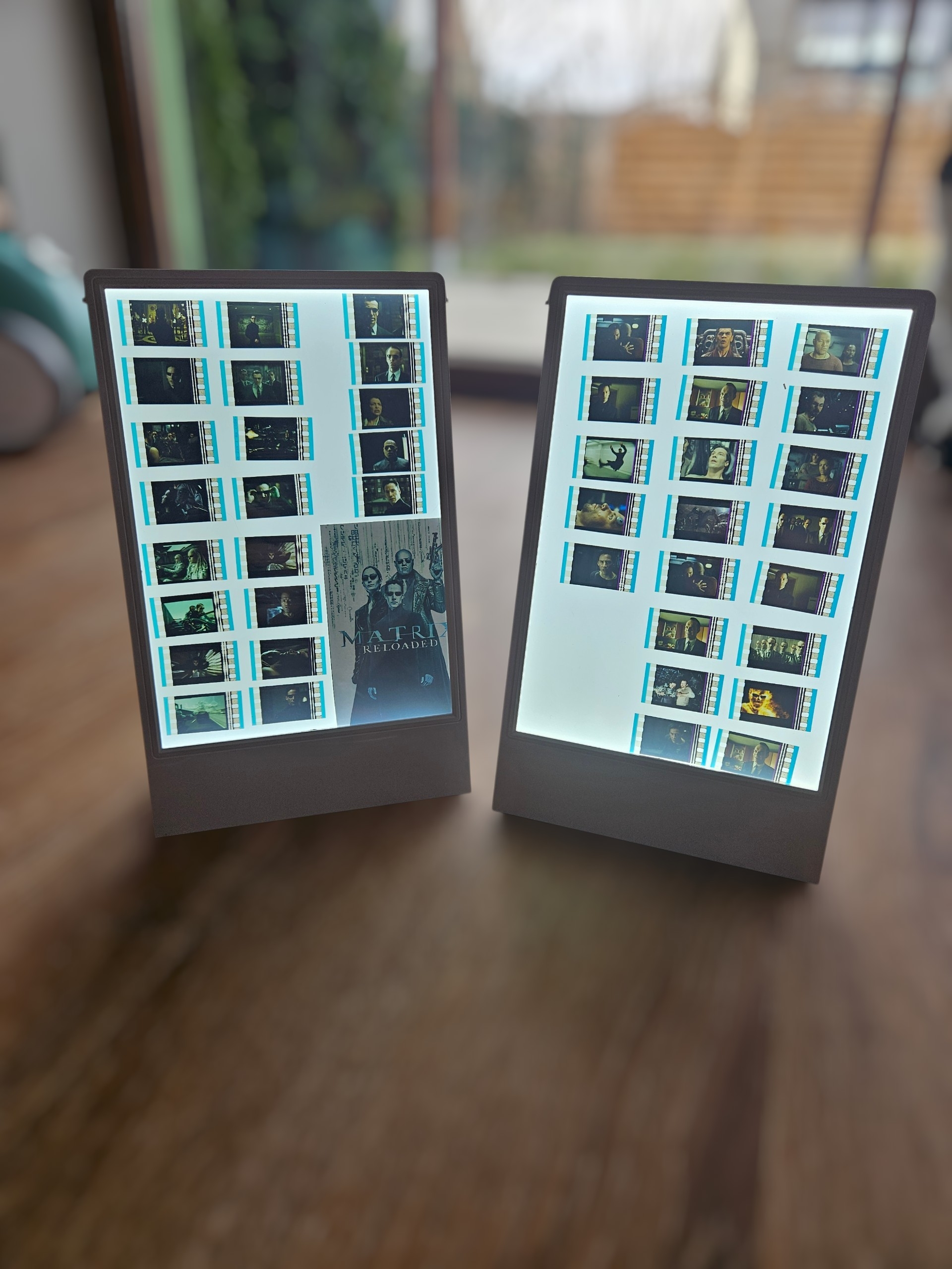 podświetlane stojaki informacyjne LED na ladę