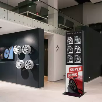 Totem cyfrowy Digital Fabric